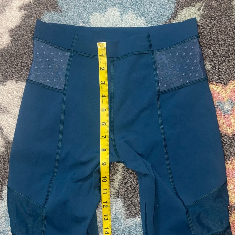 LULULEMON *rare* Just Breathe mesh Pant Alberta lake size 4